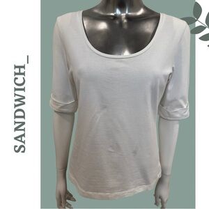 Sandwich_White Round Neck 1/2 Sleeve Women's Top Size Medium